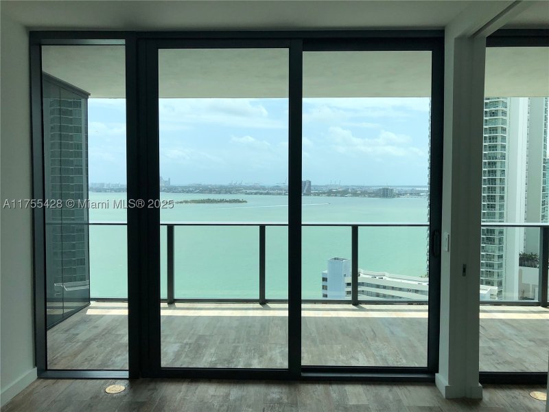 Condo for sale at Paraiso Bay Miami 2006