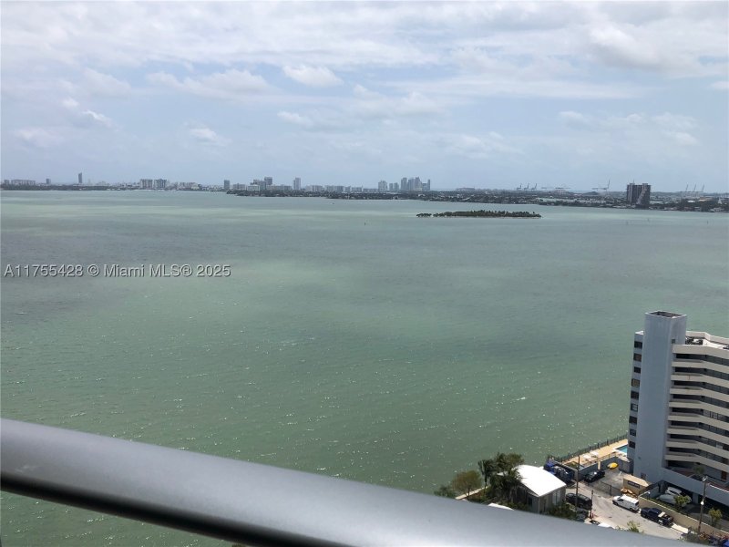 Condo for sale at Paraiso Bay Miami 2006