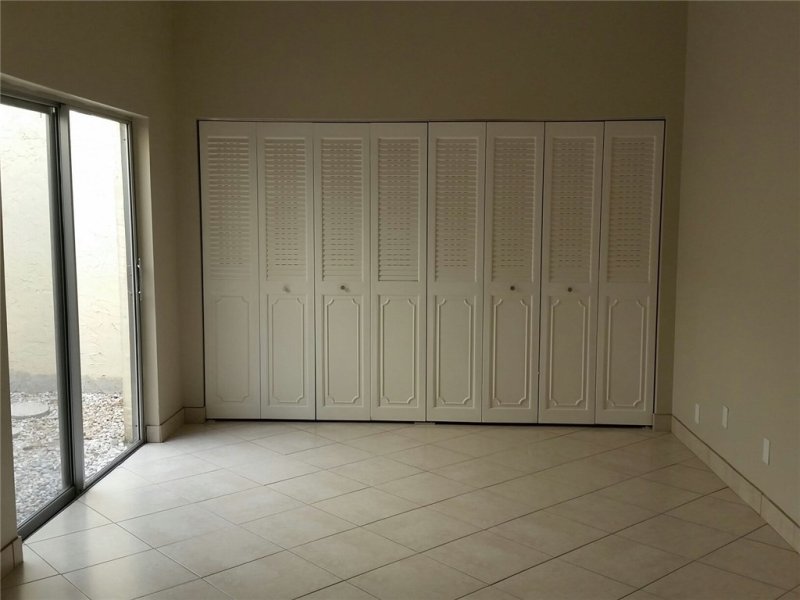 Condo for sale at Setai 1803