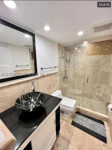 Comprar apartamento en Parker Plaza Estates 211