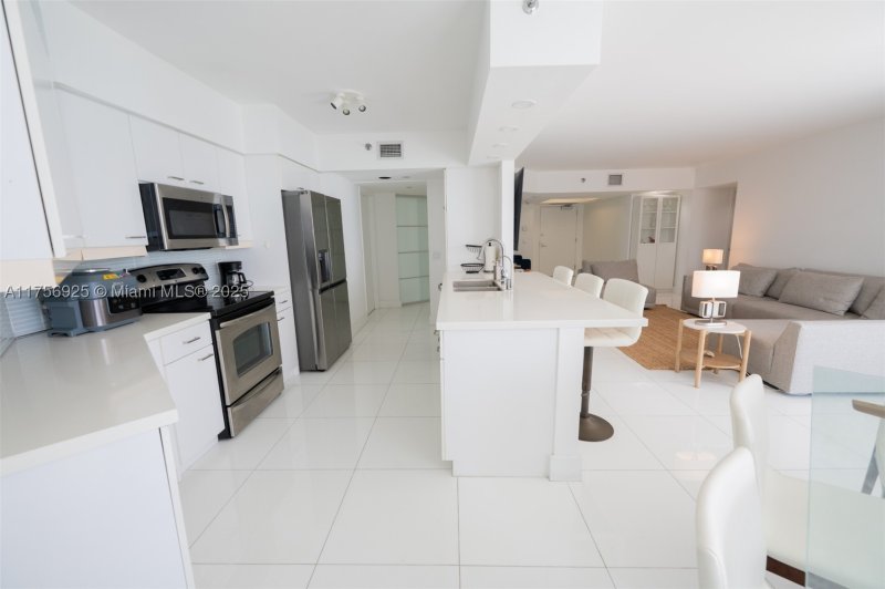 Condo for sale at Oceania 2 728