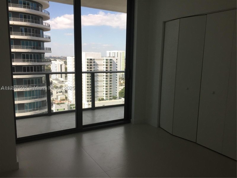 Comprar apartamento en Dua Miami - SLS Brickell Condo 1910