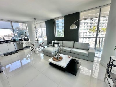 Comprar apartamento en Mint at Riverfront 1410
