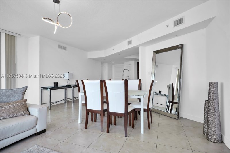 Comprar apartamento en St Tropez I II and III 3-904