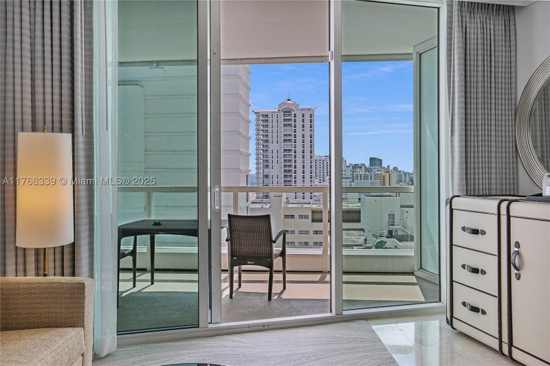 Comprar apartamento en Fontainebleau III 1415