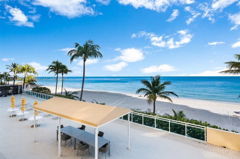 Condo for sale at Playa Del Mar 214