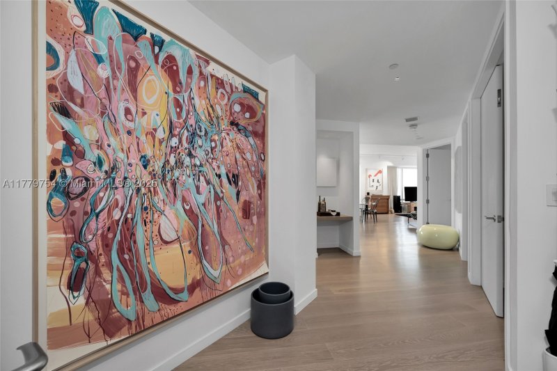 Condo for sale at Four Seasons Millenium Tower I 61E