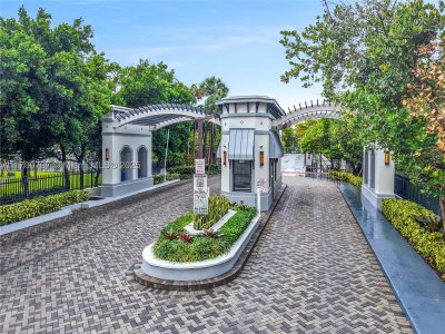 Comprar apartamento en Poinciana Island 801