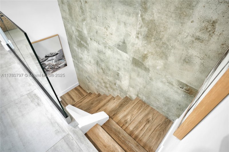 Comprar apartamento en Poinciana Island 801