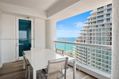 Comprar apartamento no Ritz Carlton Residences Fort Lauderdale Beach H1705