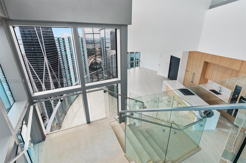 Condo for sale at Paramount Miami WorldCenter PH 5500