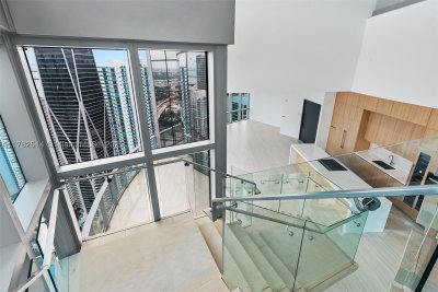 Comprar apartamento en Paramount Miami WorldCenter PH 5500