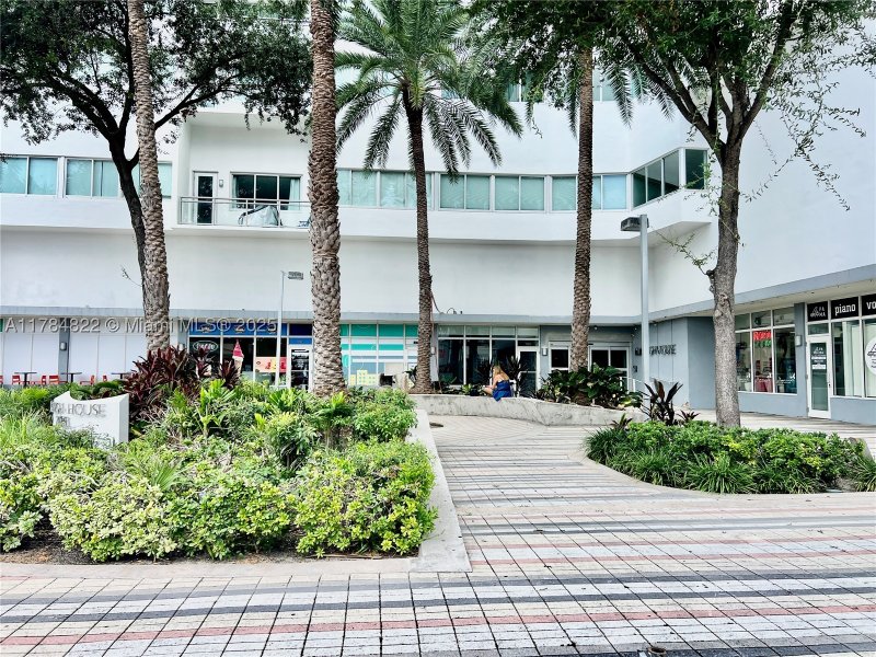 Condo for sale at Burleigh House 621
