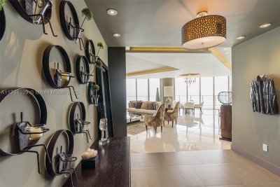 Comprar apartamento no St Regis Bal Harbour Center Tower 2100