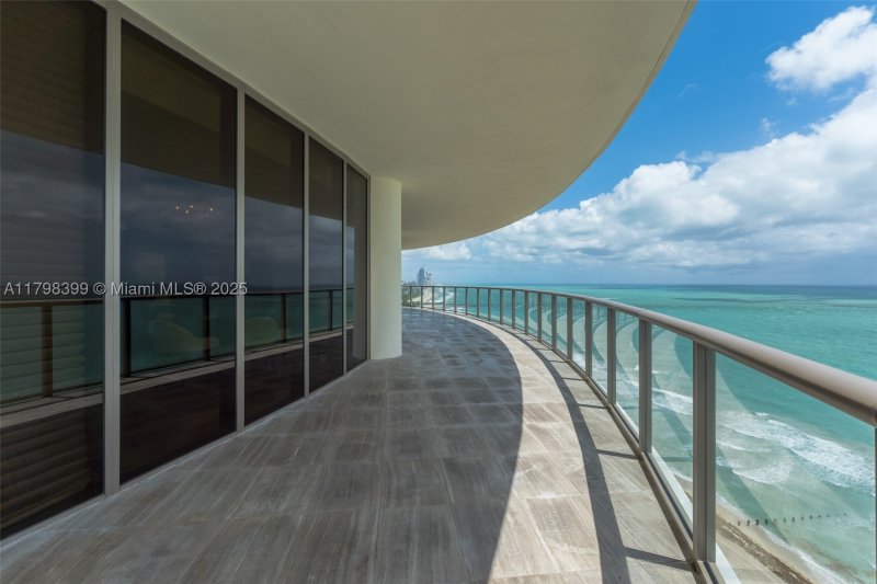 Condo for sale at St Regis Bal Harbour Center Tower 2100