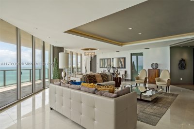 Comprar apartamento no St Regis Bal Harbour Center Tower 2100