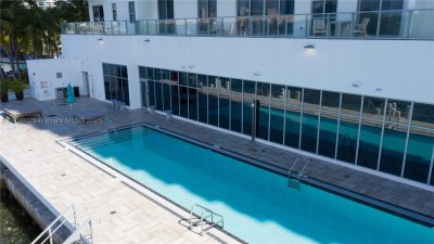 Comprar apartamento en Hyde Beach House CU-1