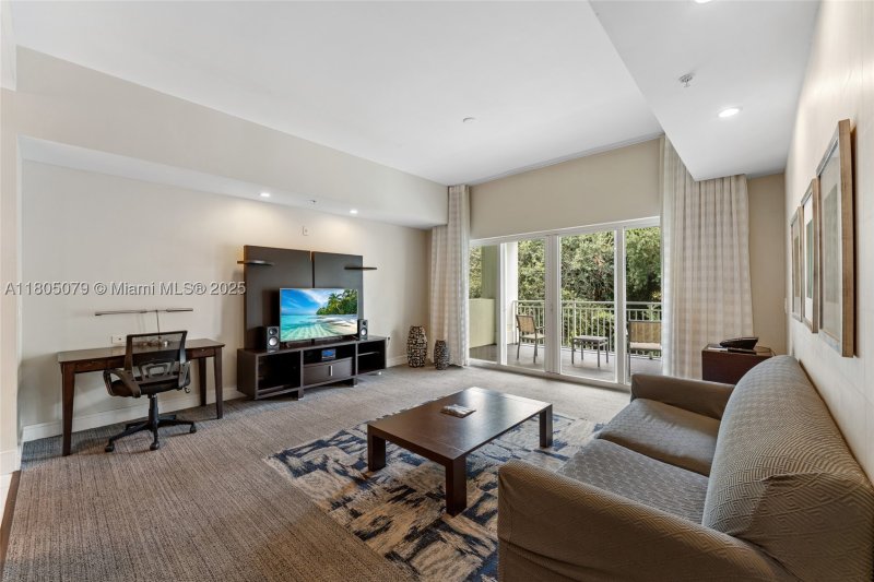 Condo for sale at The Blue Doral 1513