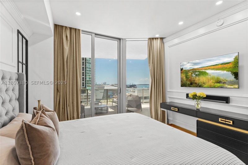 Condo for sale at Paramount Miami WorldCenter 1409