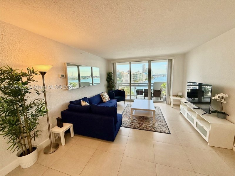 Apartment for rent at Flamingo 1534S