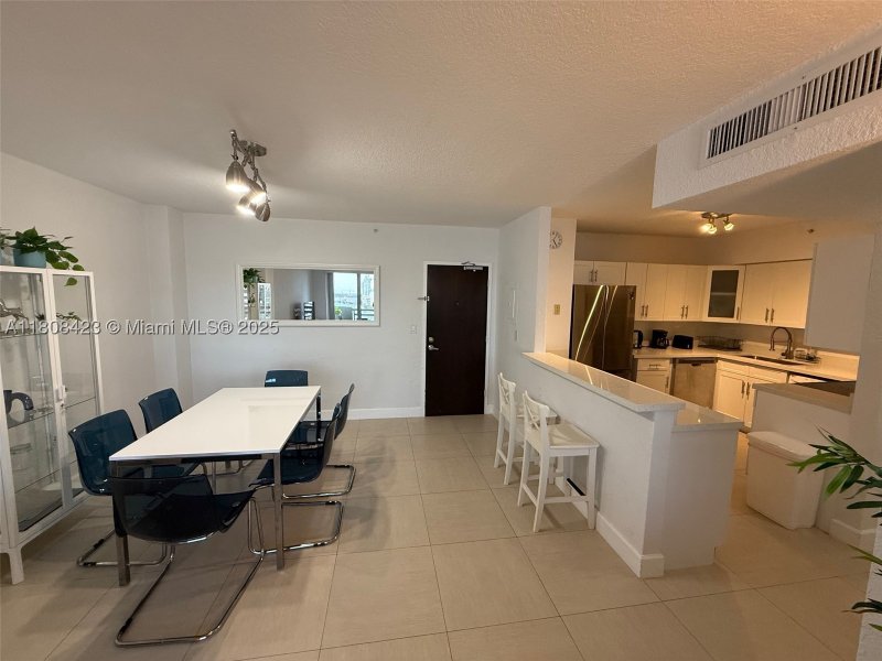 Apartment for rent at Flamingo 1534S