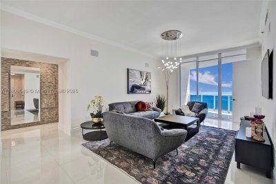 Aluguel de apartamento no Trump Tower One 1604