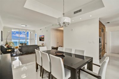 Aluguel de apartamento no Trump Tower One 1604