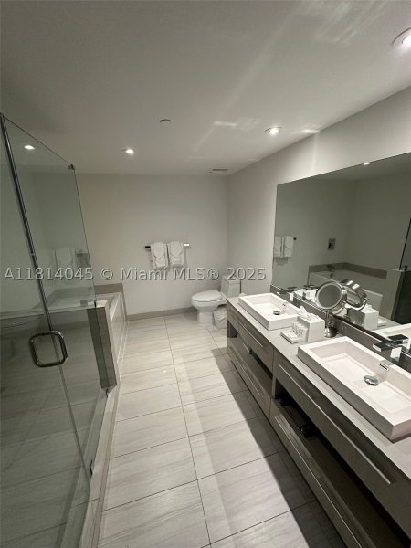 Condo for sale at Hyde Beach House R1507