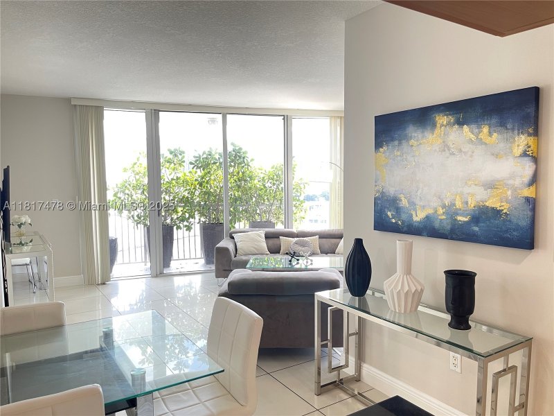 Condo for sale at Opera Tower 1414