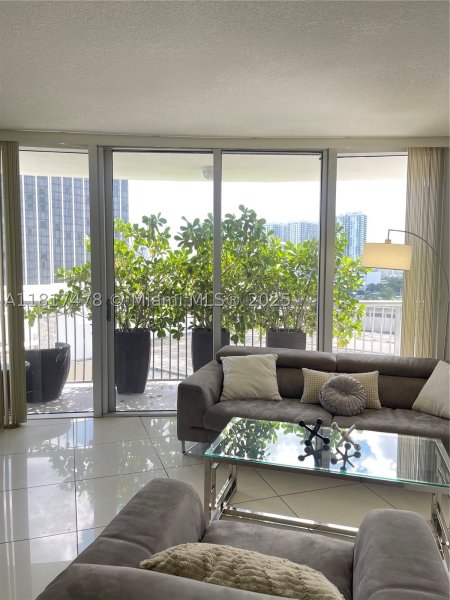 Condo for sale at Opera Tower 1414