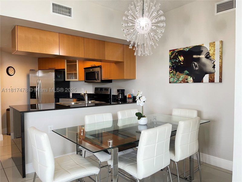 Condo for sale at Opera Tower 1414