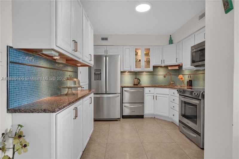 Apartment for rent at Seacoast 5151 535