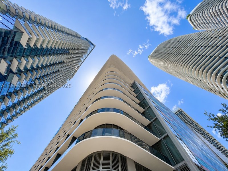Comprar apartamento en SLS Lux Brickell 4204