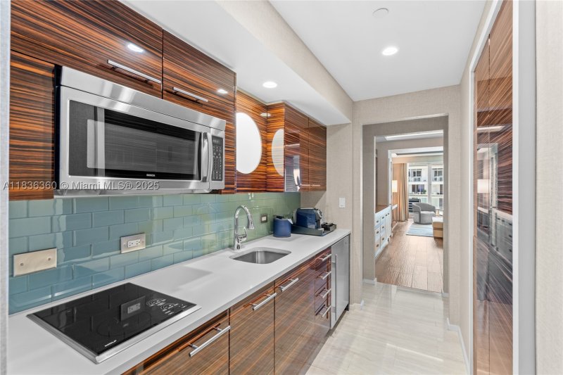 Condo for sale at Ritz Carlton Residences Fort Lauderdale Beach R1909