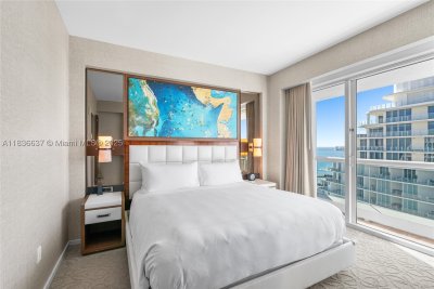 Comprar apartamento no Ritz Carlton Residences Fort Lauderdale Beach R2205