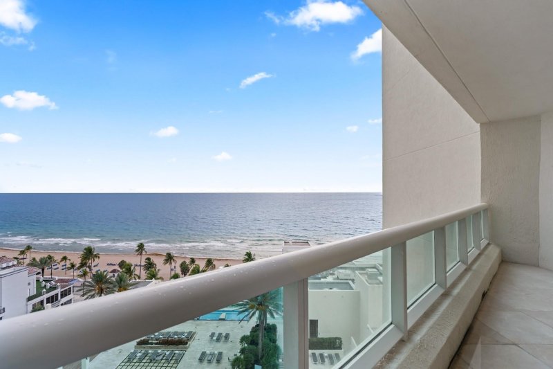Condo for sale at Las Olas Beach Club 1502