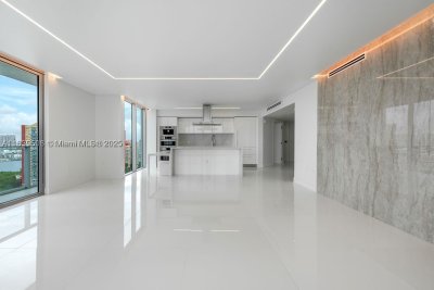 Comprar apartamento no Arlen House 4-1808