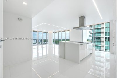 Comprar apartamento no Arlen House 4-1808