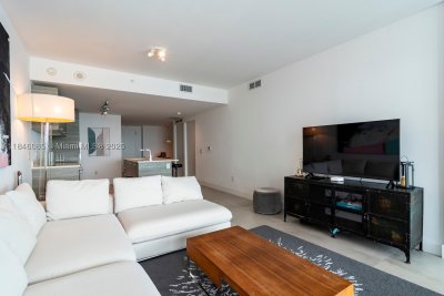 Comprar apartamento no Paraiso Bay Miami 4206