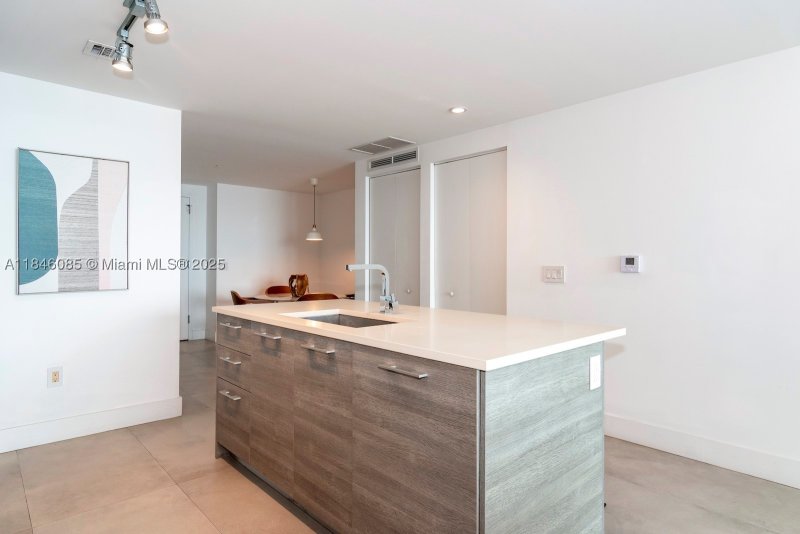Comprar apartamento en Paraiso Bay Miami 4206