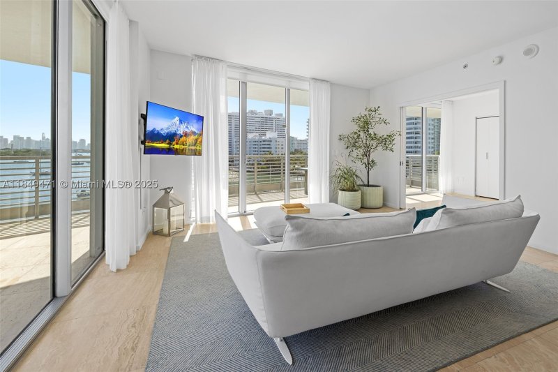 Condo for sale at Capri Marina Grande 602