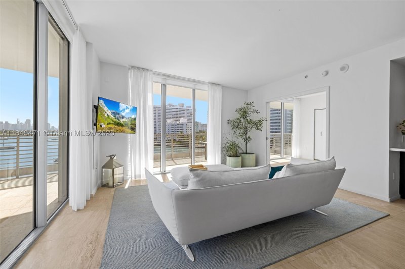 Condo for sale at Capri Marina Grande 602