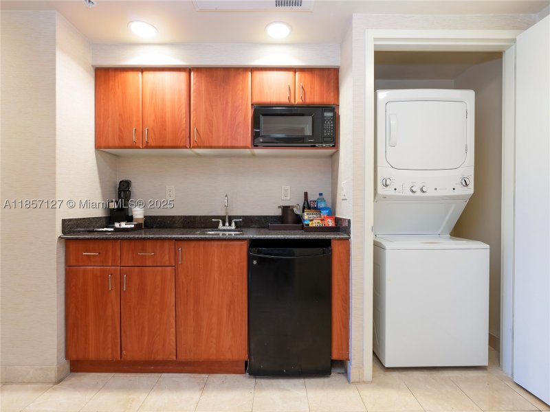 Condo for sale at Trump International Sonesta Beach Resort 811