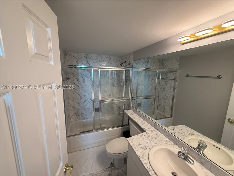 Apartment for rent at St Louis 703