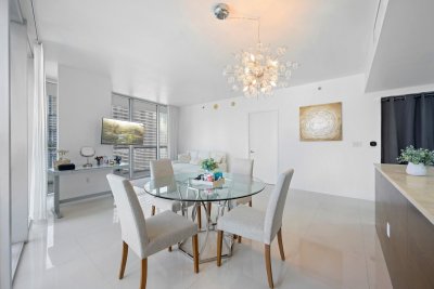 Comprar apartamento no Icon Brickell Tower I 1815