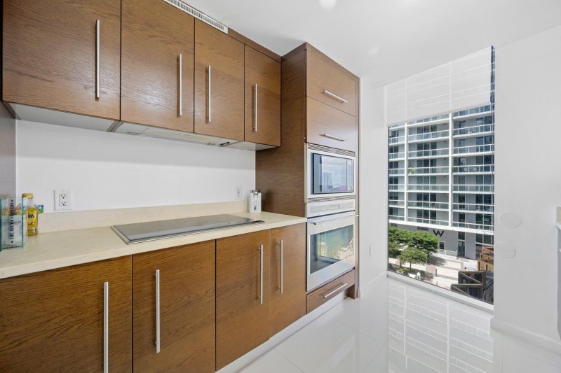 Condo for sale at Icon Brickell Tower I 1815