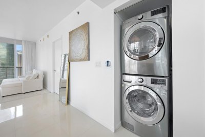 Comprar apartamento no Icon Brickell Tower I 1815