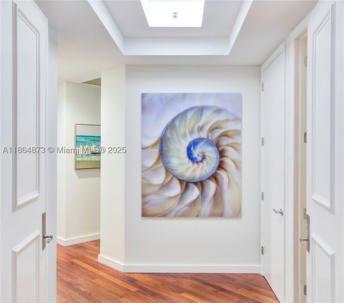 Condo for sale at Continuum I South 1501