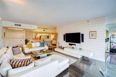 Comprar apartamento no 2000 Williams Island 710
