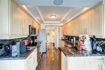 Comprar apartamento no 2000 Williams Island 710